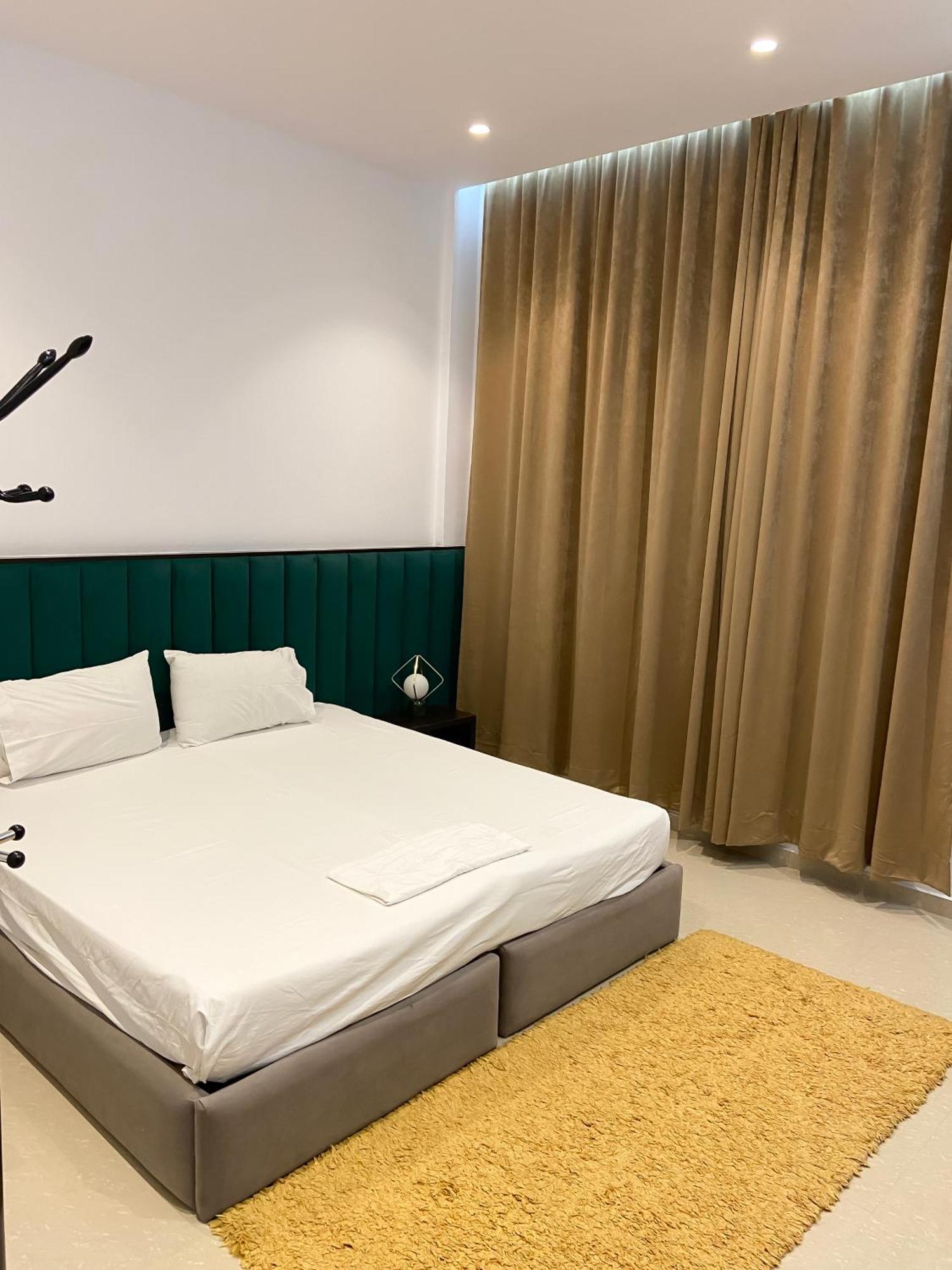 Guesthouse Niko 베라트 외부 사진