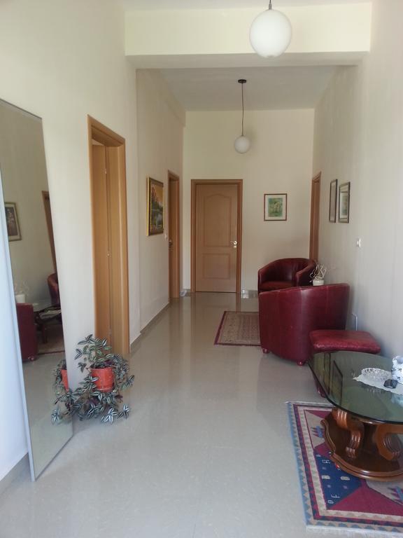 Guesthouse Niko 베라트 외부 사진
